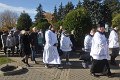 057 Nowy cmentarz - procesja z koronką